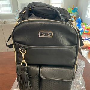 Itzy Ritzy Boss Bag. Brand new with tags.